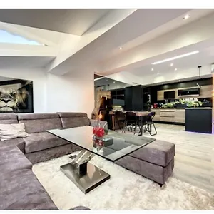 Апартаменты Palais Des Festivals