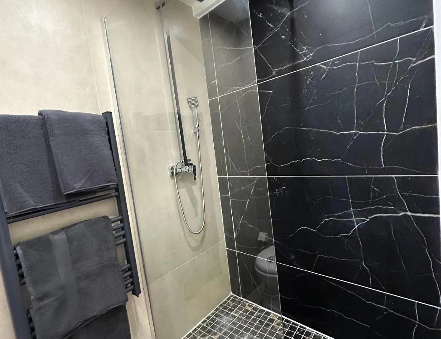 Appartamento 3 Pieces Renove Suquet Cannes Francia